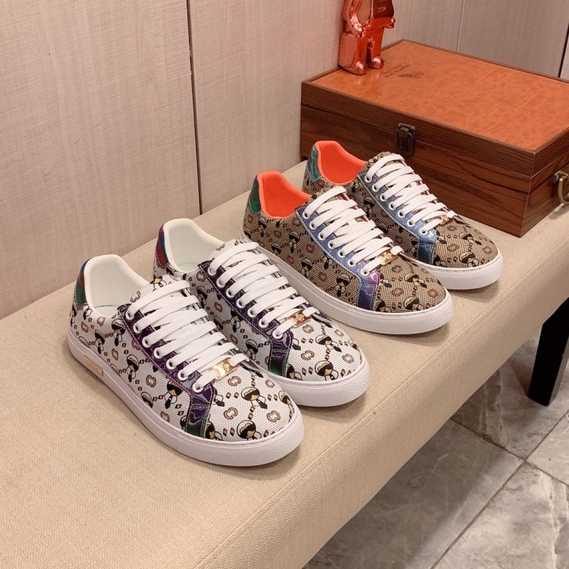 G*u*i casual shoes